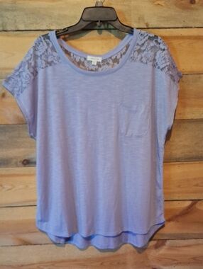 paper tee Lavender Lace Shoulder Pocket Short Sleeve Tee